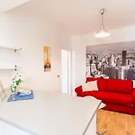 Alessia's Flat - Sarpi 3 Daire Milano
