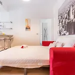 Alessia's Flat - Sarpi 3 アパート