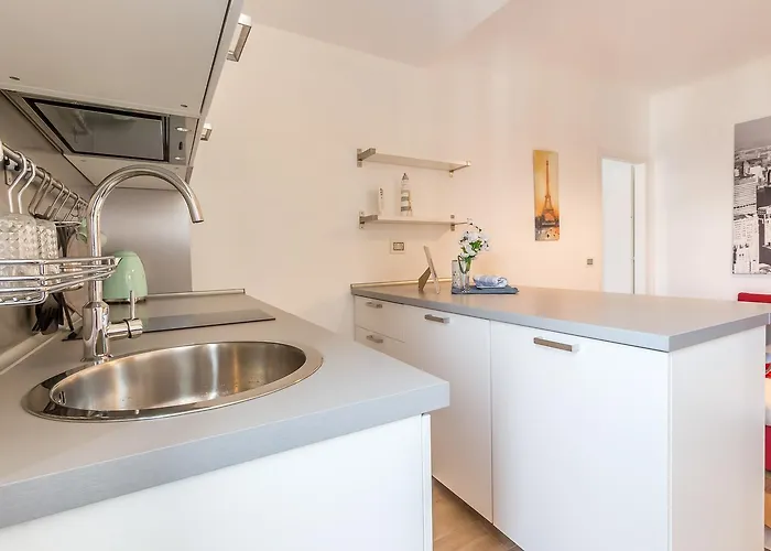 Alessia's Flat - Sarpi 3